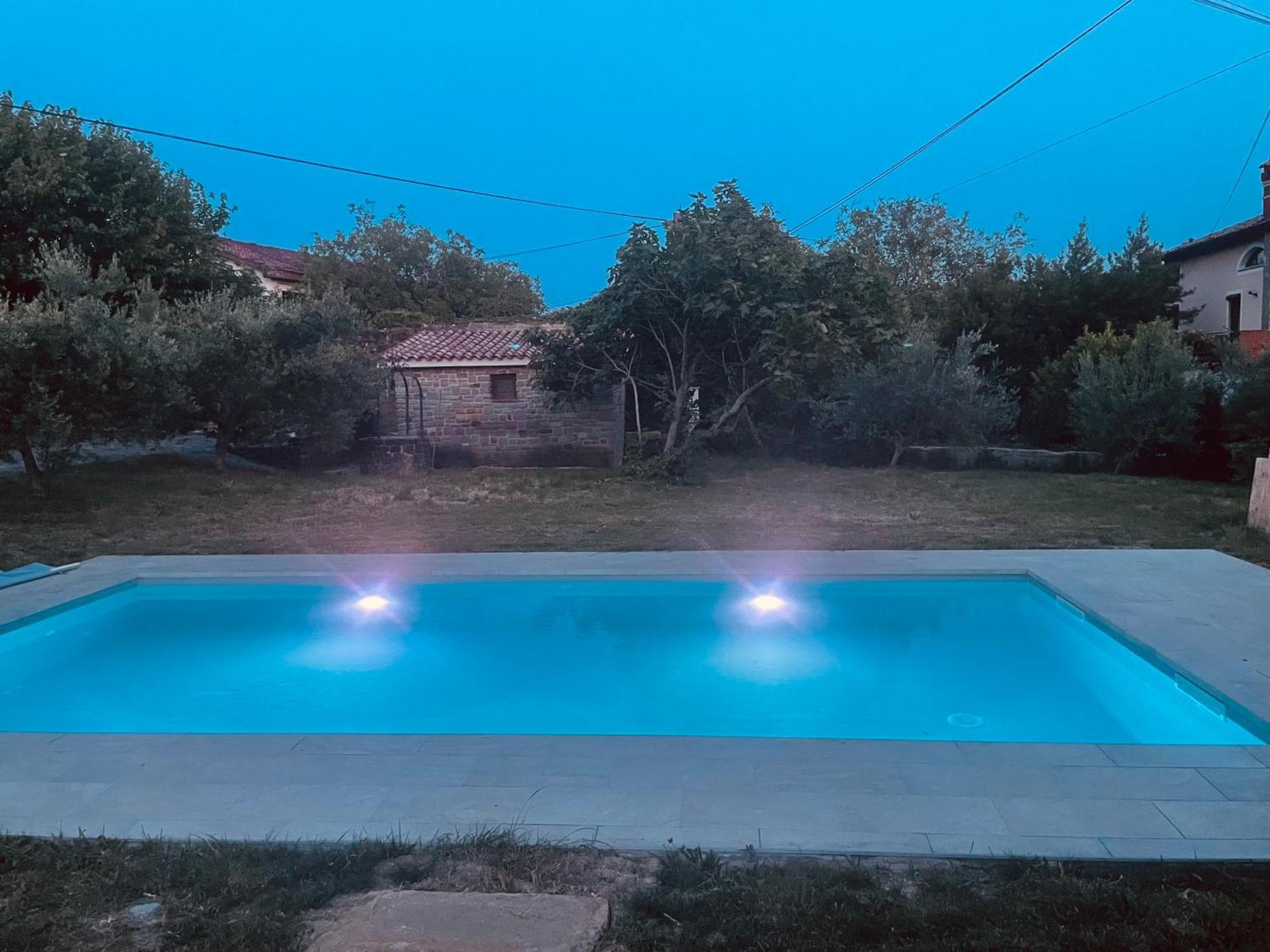Paradise Villas With Swimming Pool Koper Eksteriør billede